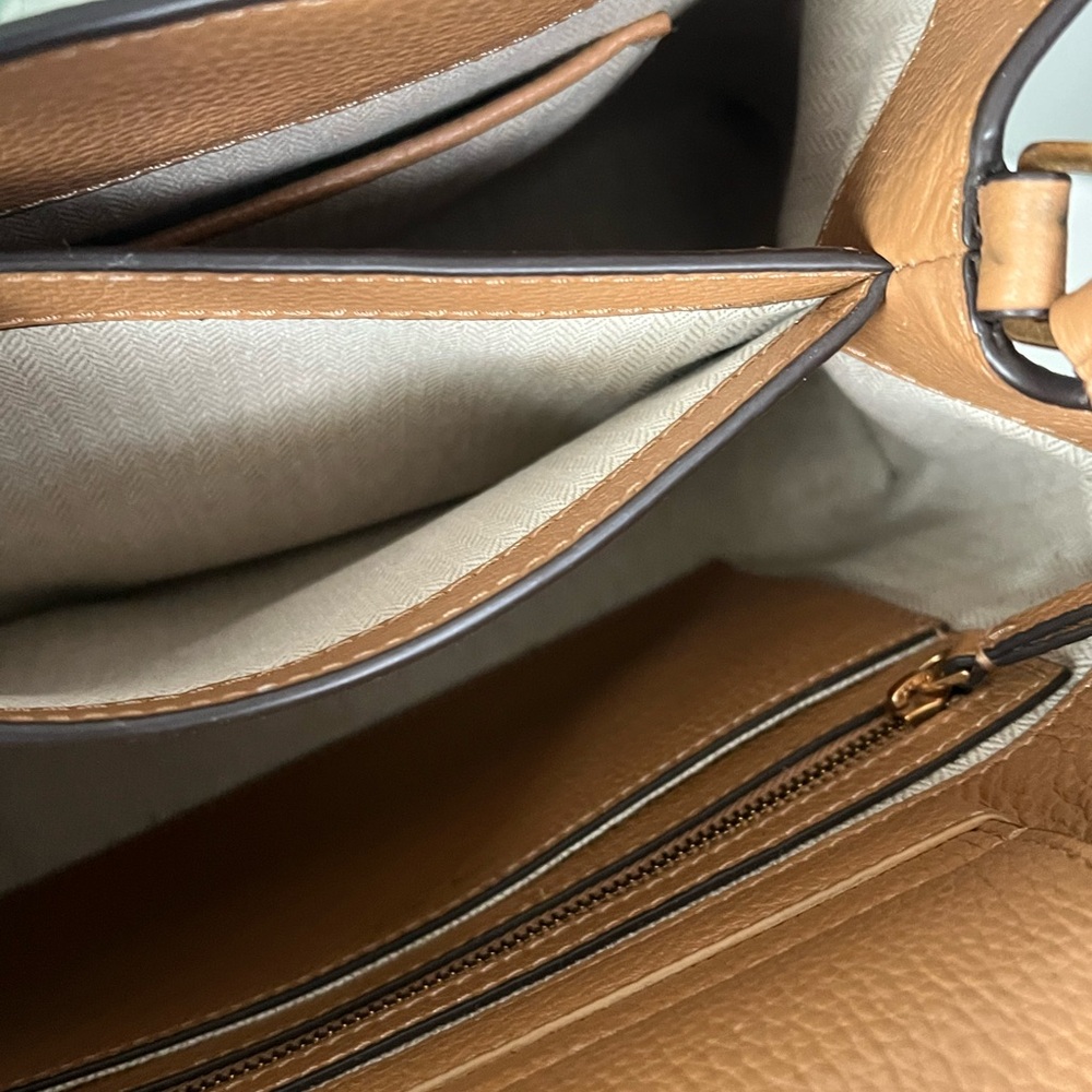 Tory Burch Britten Satchel - Picture 10 of 16